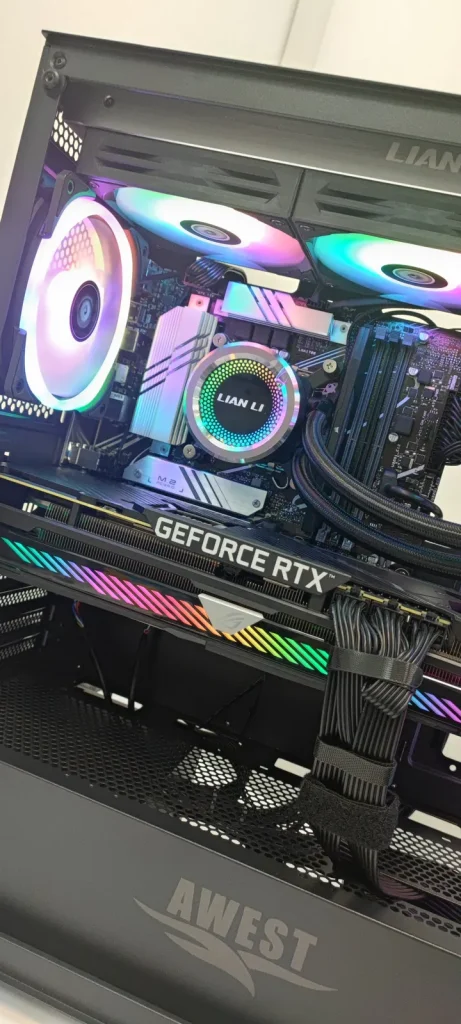 سیستم با کارت گرافیک ROG Strix RTX – عکس 1