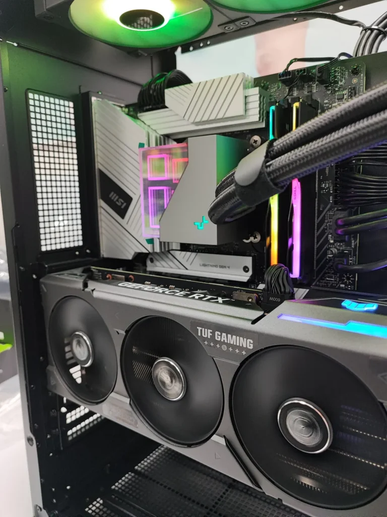 سیستم گیمینگ با ASUS TUF RTX و خنککننده DeepCool – عکس 1